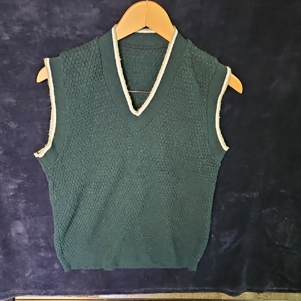 Men's V-Neck Sweater Vest - Green